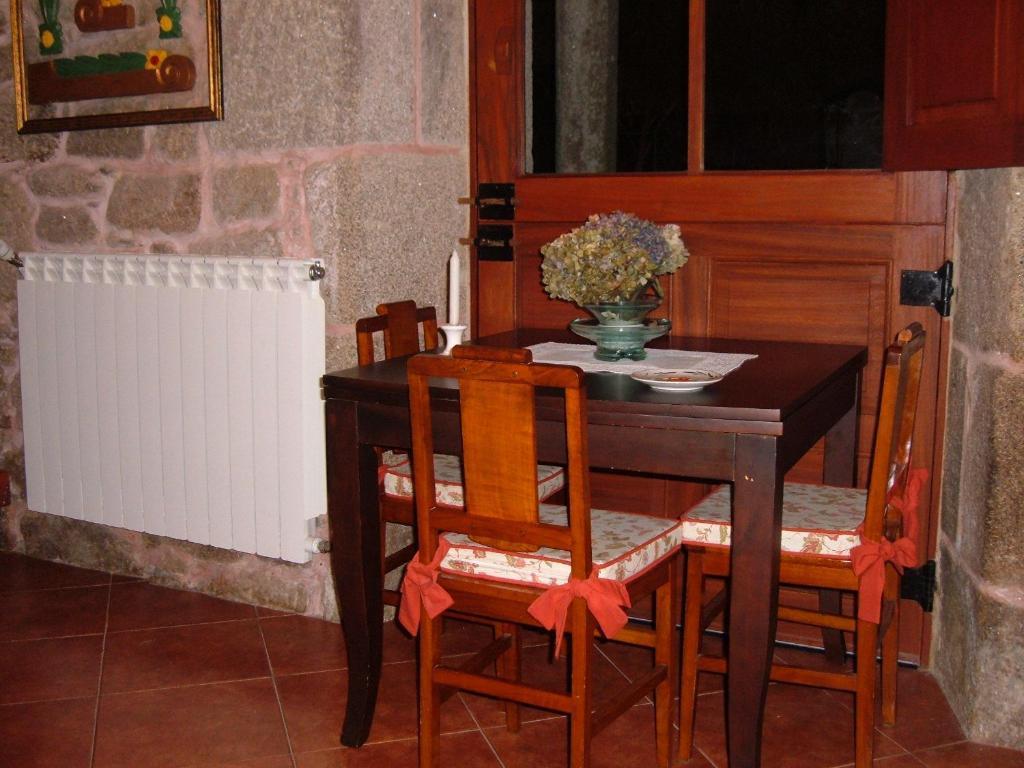 Casa Xan Da Pena Guest House Villarmayor  ภายนอก รูปภาพ