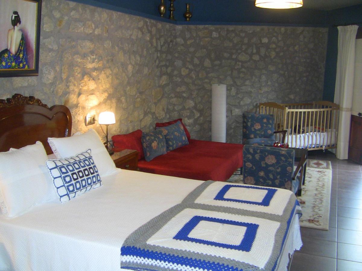 Casa Xan Da Pena Guest House Villarmayor  ภายนอก รูปภาพ